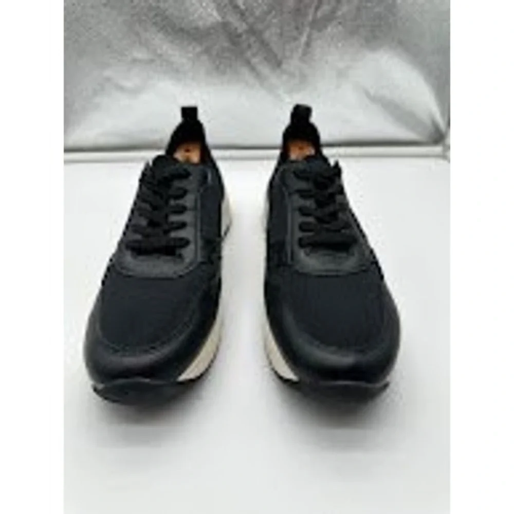 Banana Republic Sustainable Knit Sneakers Black Cream‎ Low Top Mens Size 10 FA22